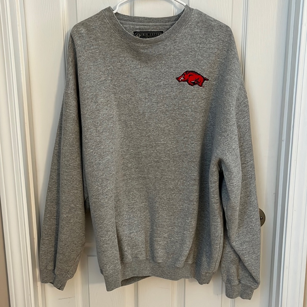 Arkansas Razorback grey sweatshirt. Women’s XL.